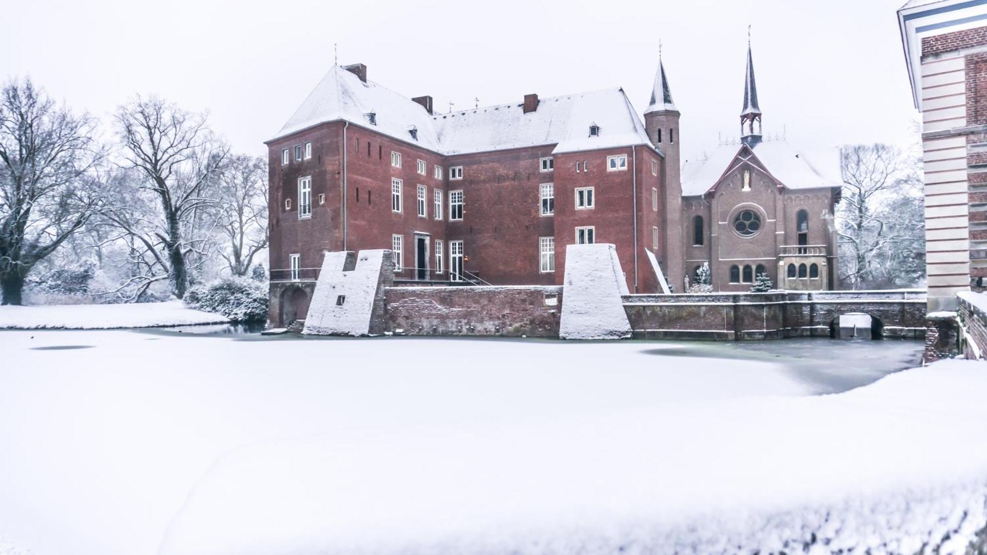 Hotel Schloss Wissen Weeze Exterior foto